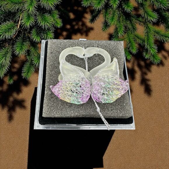 Vintage Hand Spun Glass Pair of Swans Ornament 2.5" 1990s Original Box - Picture 1 of 9